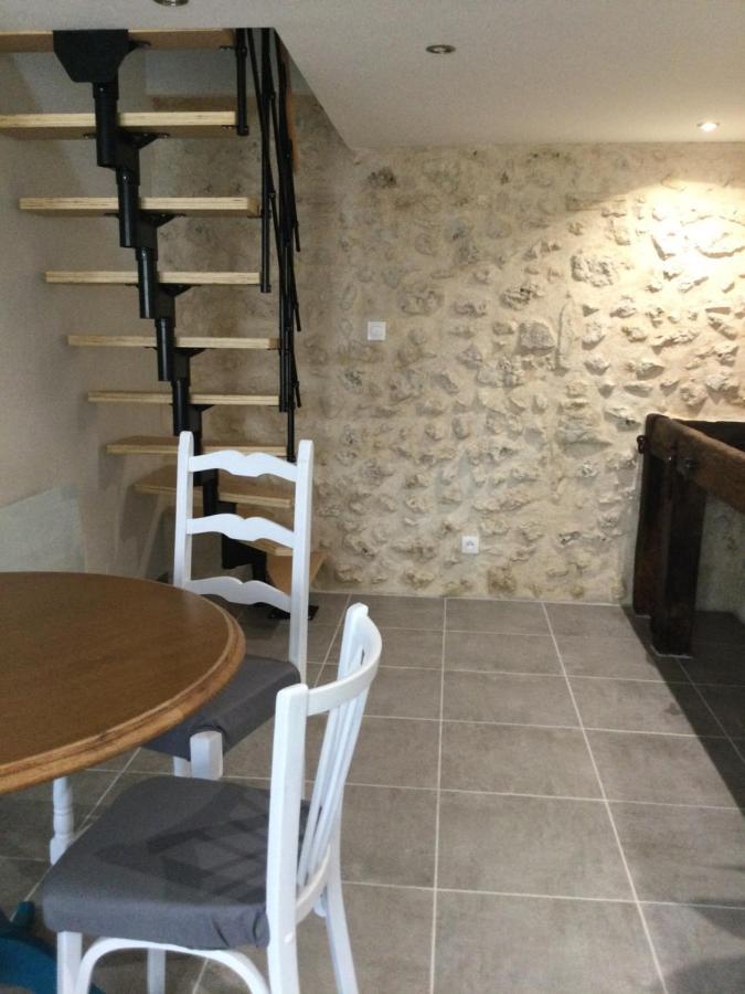 Les Tilleuls De Mary Rille Exterior photo